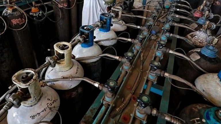 مساعدات لتزويد مستشفيات الولاية بمولدات الأكسجين