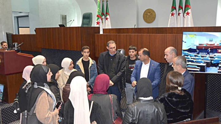المجلس الشعبي الوطني يستضيف تلاميذ ثانوية