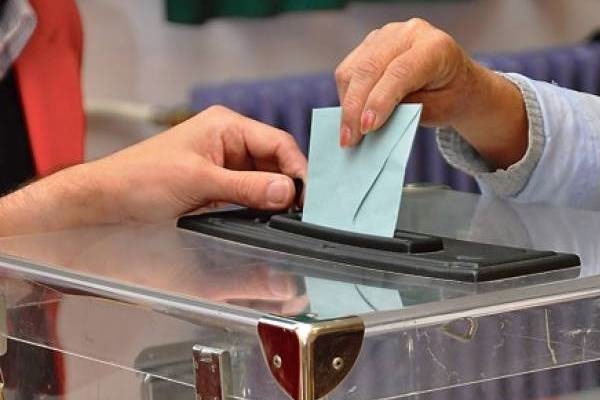«شعبية» الرياضيين لم تعد تغر الأحزاب