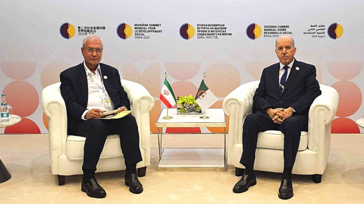 توسيع التعاون مع إيران في مجالي العمل والحماية الاجتماعية