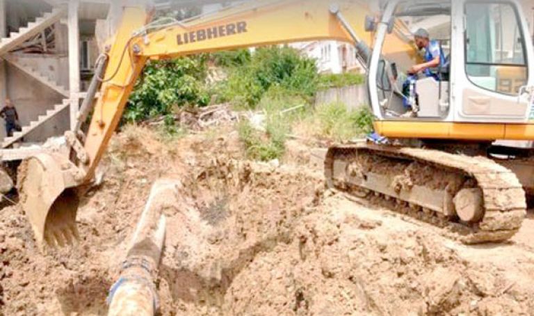 إنجاز عدة مناقب ببسكرة