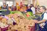 أسعار الخضر والفواكه تلتهب