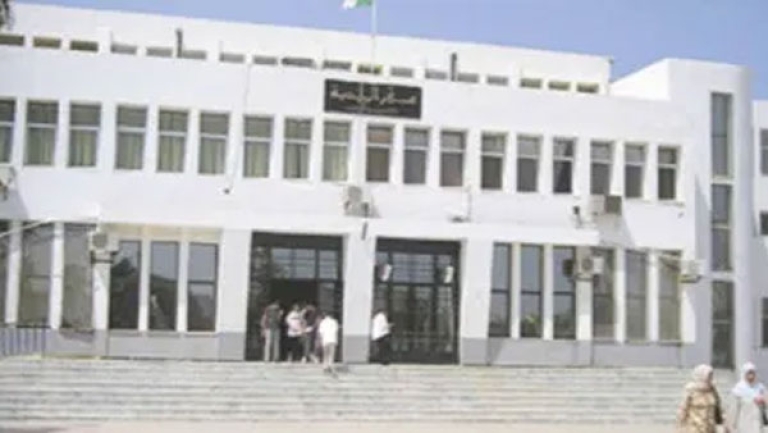 إعذارات للتجار لدفع مستحقات الإيجار