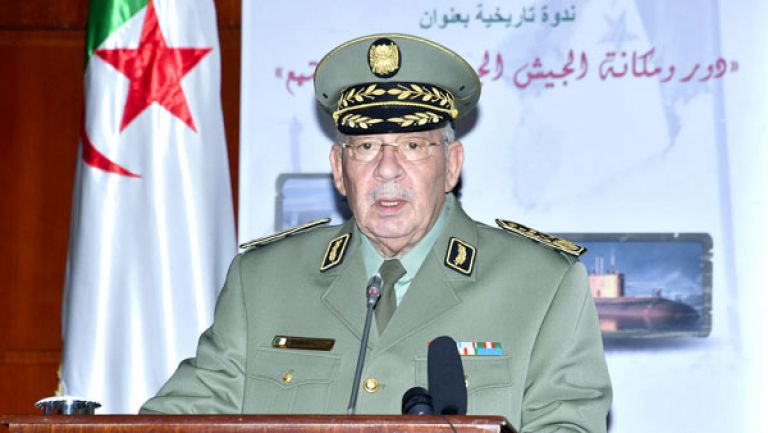 قايد صالح: قيادة الجيش حريصة على توفير كل عوامل نجاح الإنتخابات