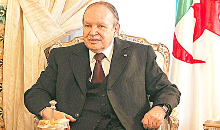 تكريم الرئيس بوتفليقة نظير جهوده في القضاء على الداء