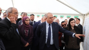 وزير الصناعة والإنتاج الصيدلاني، علي عون