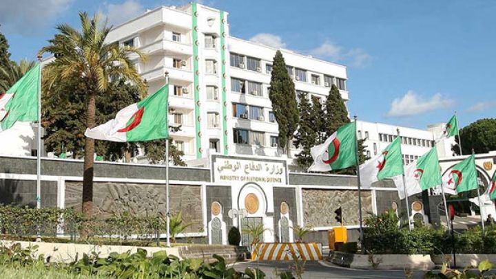 الجيش يسقط طائرة من دون طيار مسلحة اخترقت الحدود الوطنية