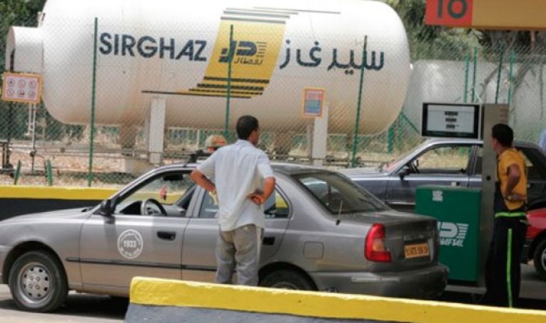 نحو تحويل 500 ألف سيارة لـ"سيرغاز" في 2021