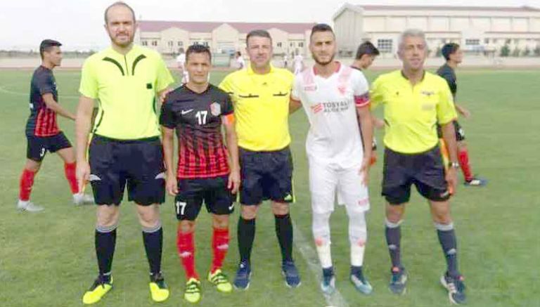 الزاكي يضبط برنامج الفترة الثالثة من التحضيرات بوهران