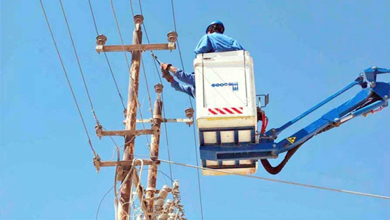 صفقتان لتحسين خدمات الطاقة بالأرياف والمدن