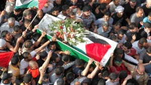 استشهاد فلسطينيين اثنين وإصابة ثالث