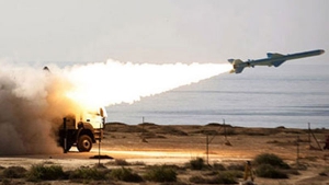إيران تؤكّد مواصلة تطوير صواريخها الباليسيتة