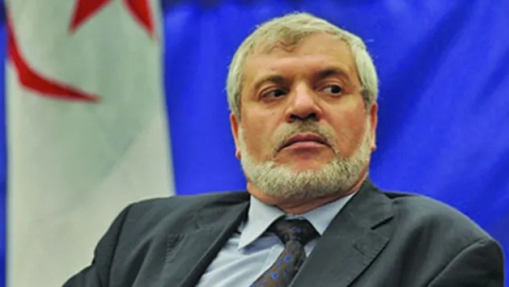 القيام بالواجبات للمساهمة في بقاء الجزائر قوية ومستقرّة