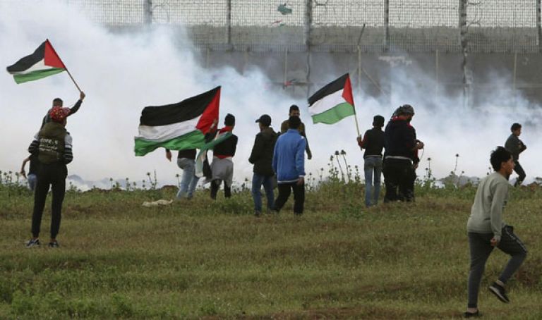 مواجهات دامية بين الفلسطينيين وقوات الاحتلال