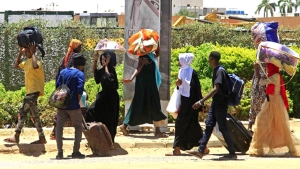 فرار آلاف السودانيين من الخرطوم