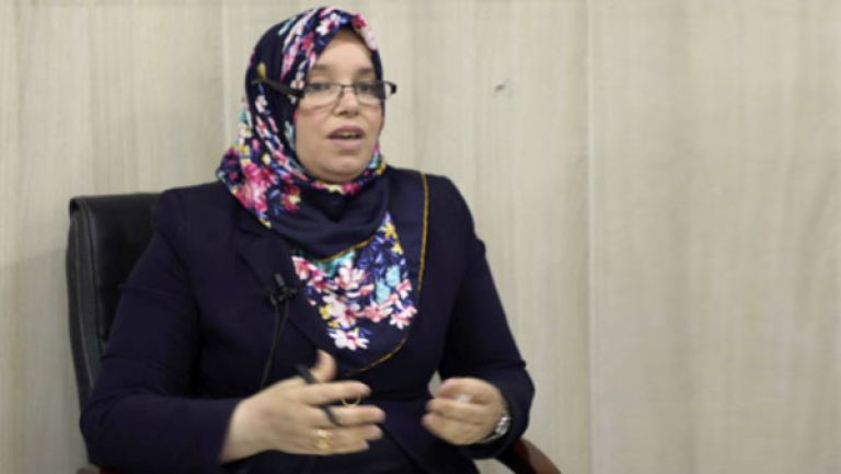 راهنت على إعطاء الجزائريّ مثلا عالميا في التحضّر والتضامن