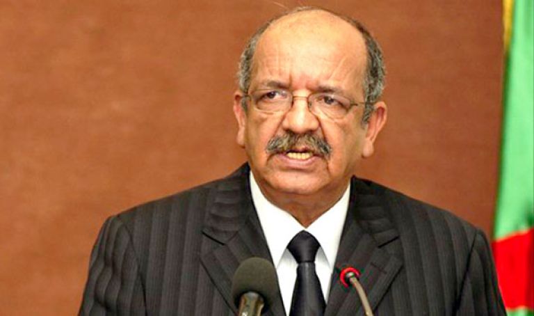 الجزائر «مدرسة» في مكافحة الإرهاب والراديكالية