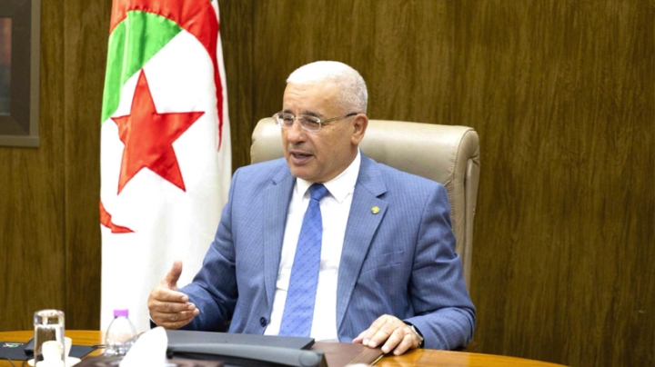 دراسة تعديلات مشروع قانون الأنشطة التجارية