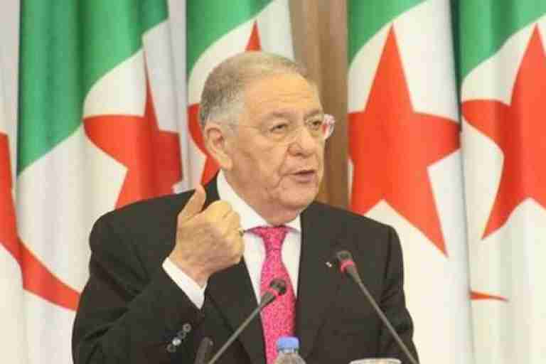 ولد عباس يطالب بتقارير حول المنتخبين المحليين