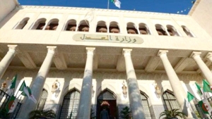 500 منصب للالتحاق بمهنة مترجم رسمي