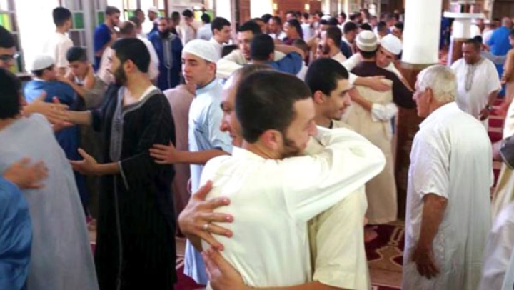 تغافر وتكافل وزيارة الأهل والأقارب