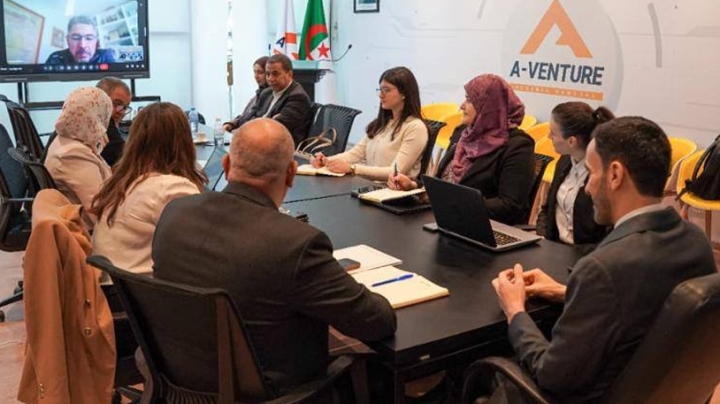 تنصيب لجنة تحكيم جائزة رئيس الجمهورية لأفضل مؤسّسة ناشئة