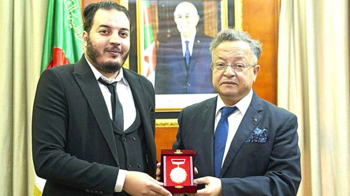 تكريم صاحب مشروع &quot;غاردن بابيلون&quot;