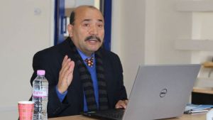 الدكتور نصر الدين لعياضي