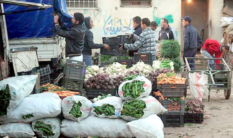 الخضر والفواكه خارج «التسقيف»