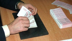 704 عائلة معوزّة تتلقّى منحة التضامن