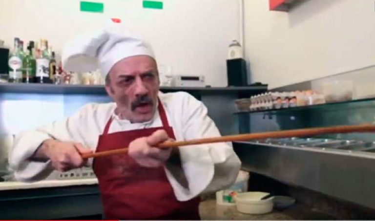«بيتزا الكورونا" تثير غضب الإيطاليين