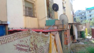 قاطنو الأقبية يجددون مطلب الترحيل