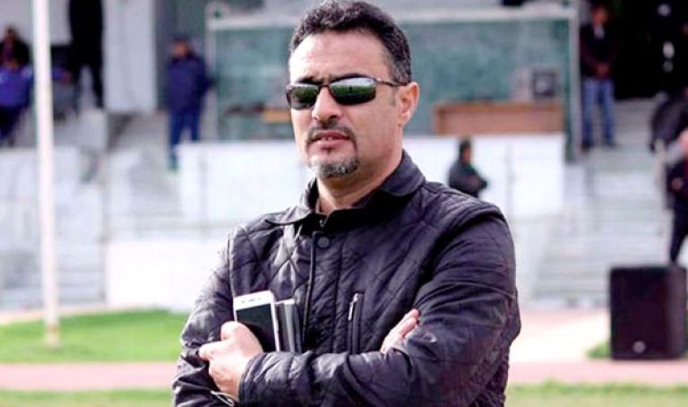 العوفي غاضب من الدفاع ويطالب بالتعويض