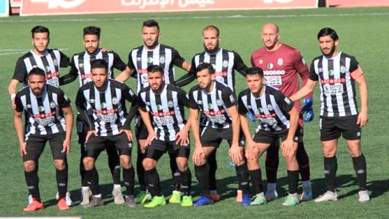 استقالة جماعية للطاقمين الإداري والفني للوفاق تهدد الوفاق