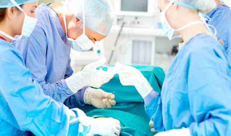 80 بالمائة من الولادات القيصرية تتم بالعيادات الخاصة