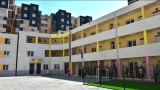 إنجاز 18 مجمعا و32 مطعما مدرسيا