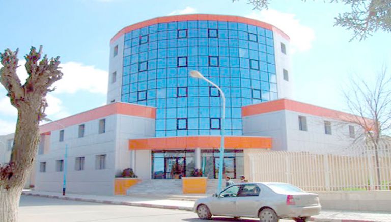 مركز تجاري بتيارت يتحول إلى وكر للرذيلة