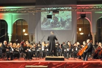 سمفونية الثورة في عيد الاستقلال