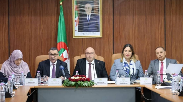 قانون جديد لتمويل الأحزاب السياسية قريبا