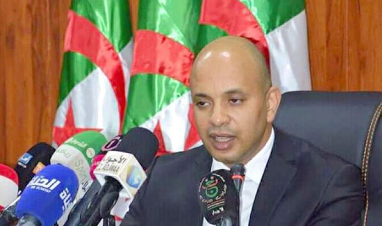 برناوي يؤكد عدم التدخل في شؤون "الفاف"