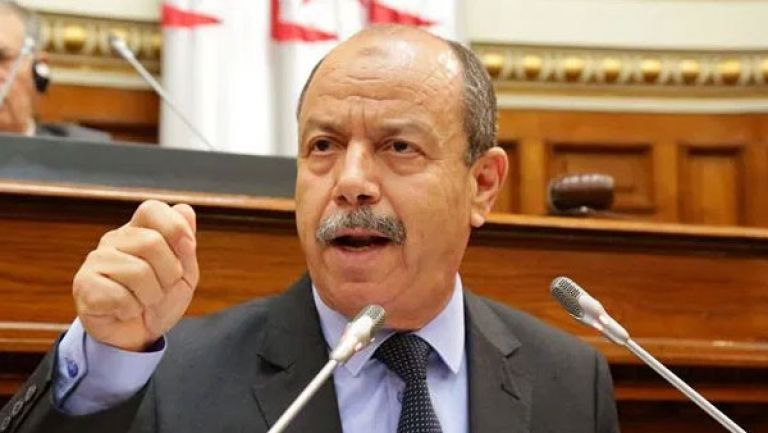 التصدي للظواهر الدخيلة وإرساء أسس متينة لجزائر جديدة