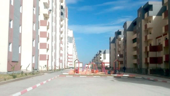 سكان 900 مسكن بعلي منجلي يستعجلون تركيب العدادات