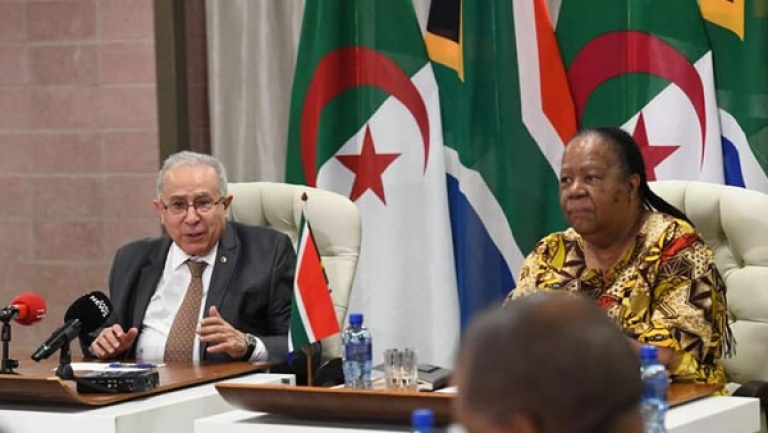 جنوب إفريقيا ممتنة للرئيس تبون تسمية ملعب براقي نيلسون مانديلا