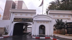 تفعيل المراقبة الطبية عن بعد وتمديد الملفات تلقائيا