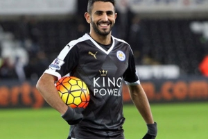 محرز يفاضل بين 3 عروض من عمالقة أوروبا