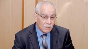 دكتور القانون الدستوري، عمار رخيلة
