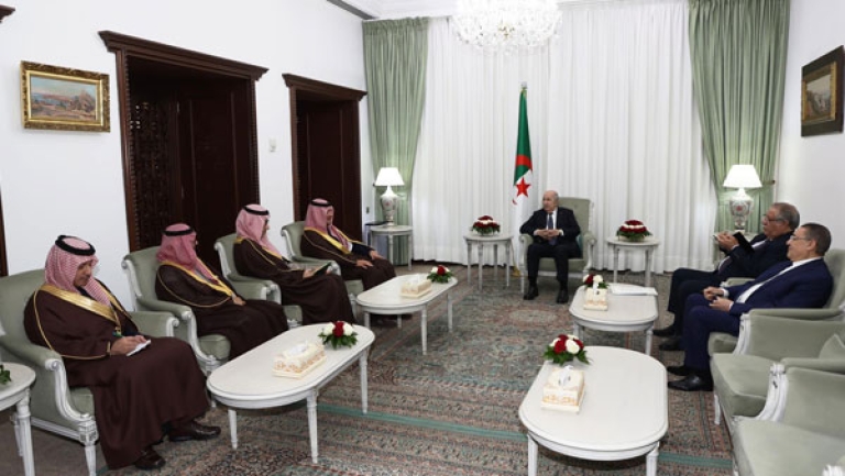 الرئيس تبون يلتقي الوفد المرافق لوزير الداخلية السعودي