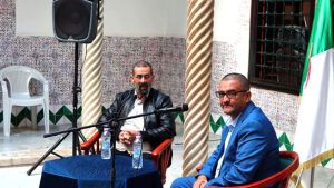 الباحث عبد الرحمن تونسي والسيد عبد الرزاق عمار ابن أخي الشهيد علي لابوانت