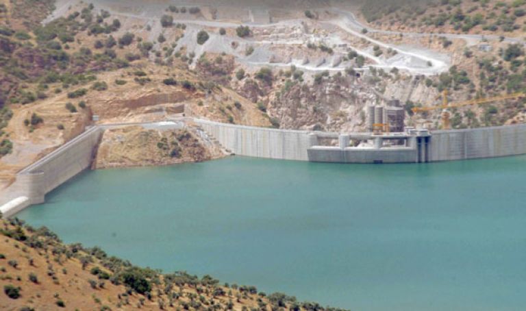 ‘’ الجزائرية للمياه” تجدد التزامها بضمان خدمة نوعية