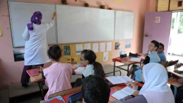 أساتذة الإنجليزية.. "سوسبانس" حول صيغة التوظيف